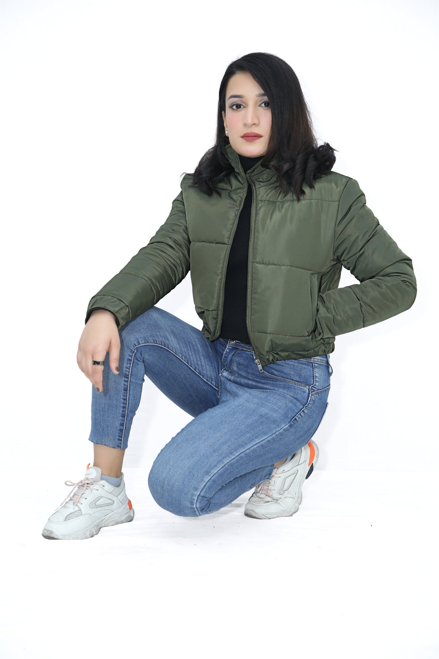 Cropped Puffer Jacket In Green