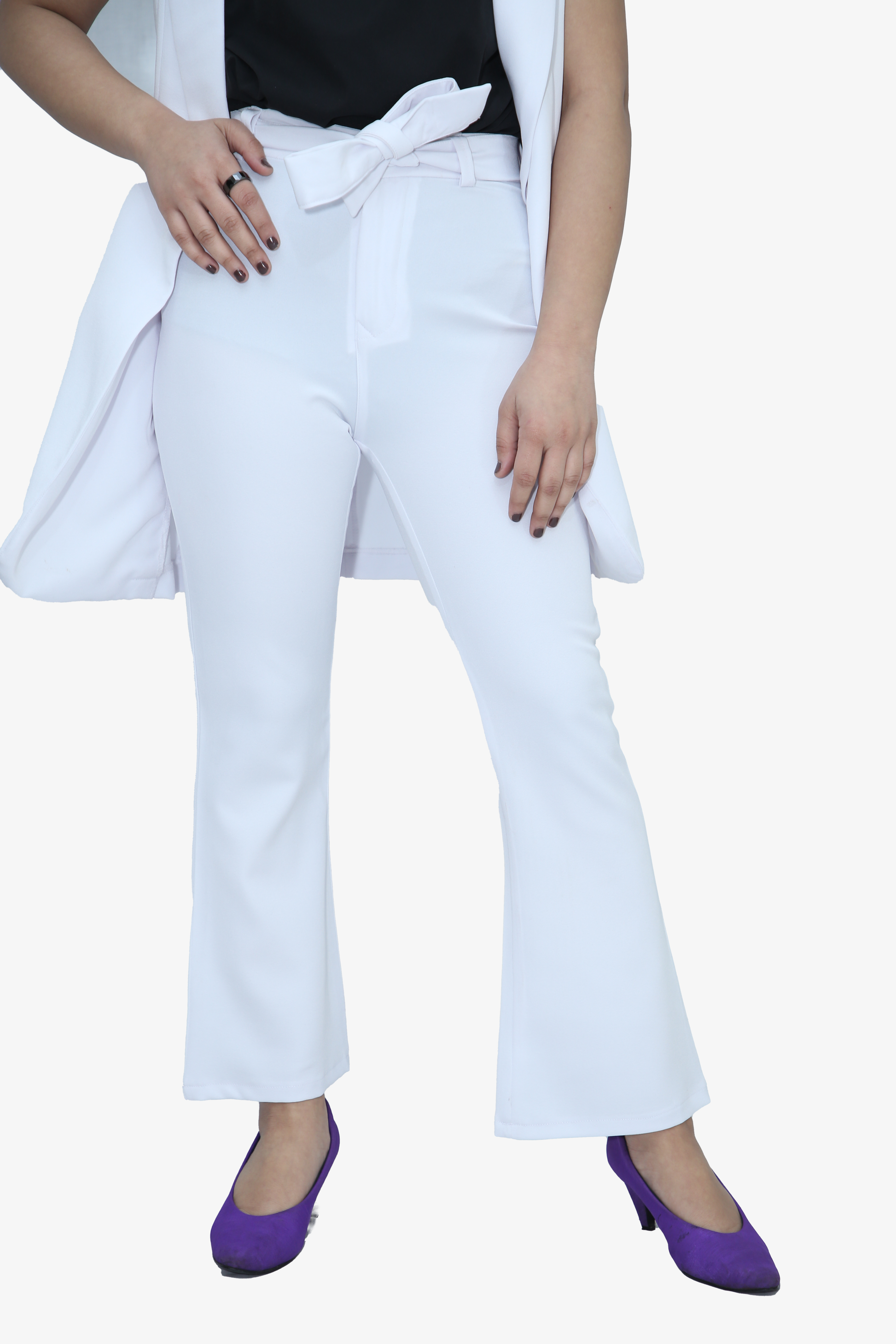 Flared pant in white polyester